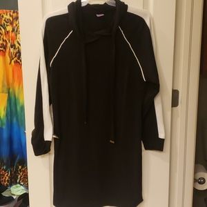 NWOT Black & White Longsleeve Hoodie Dress